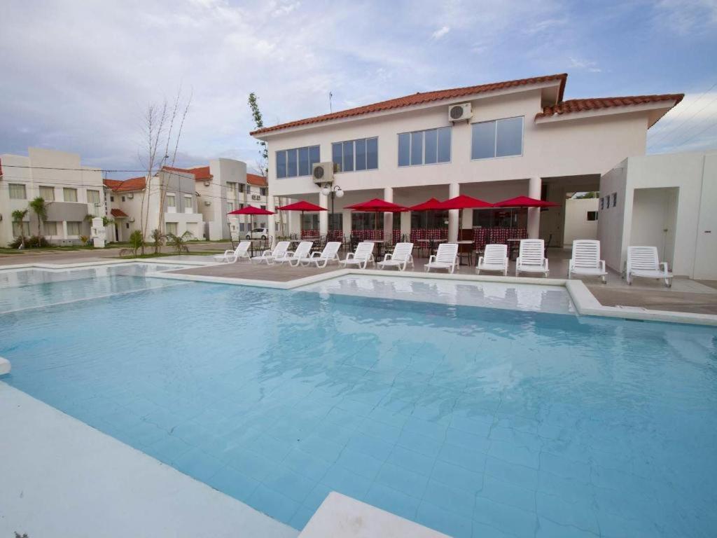 Terranova Suites Santa Cruz de La Sierra Exteriör bild