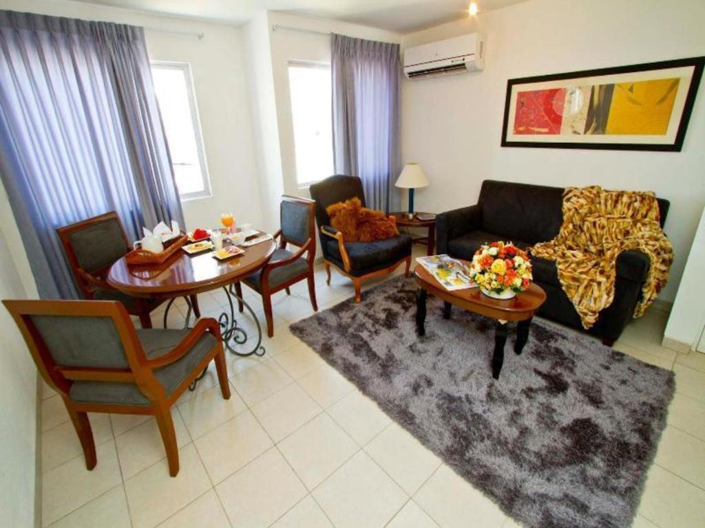 Terranova Suites Santa Cruz de La Sierra Exteriör bild