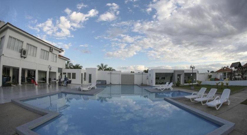 Terranova Suites Santa Cruz de La Sierra Exteriör bild